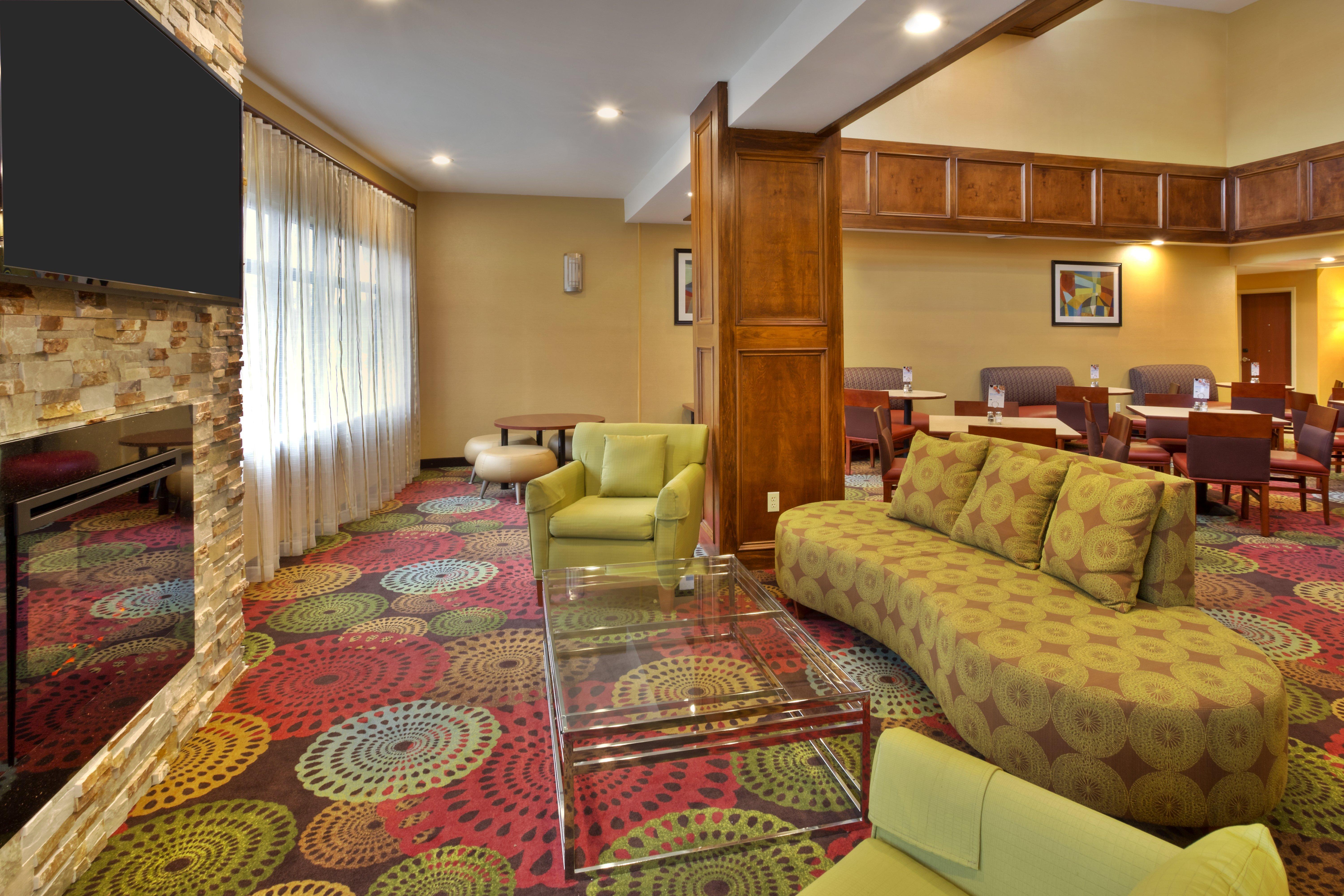 Express By Ihg Hotel 3*