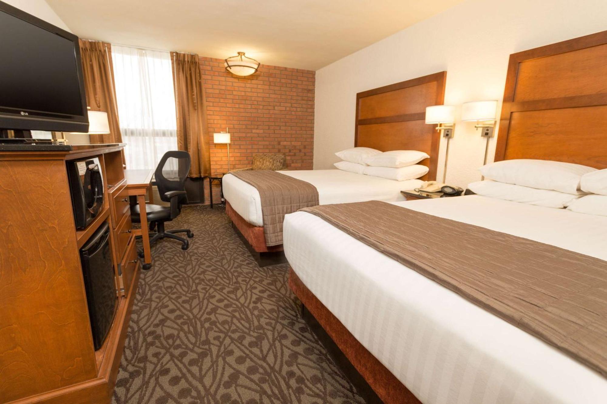 Drury & Hotel 3*