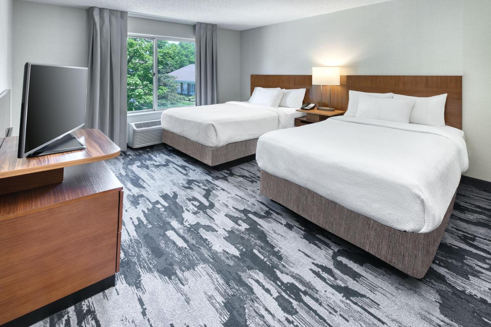 Hotel Fairfield & By Marriott