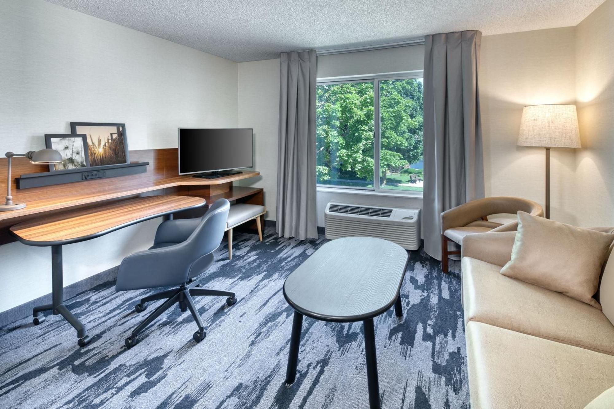 Fairfield & By Marriott 3*