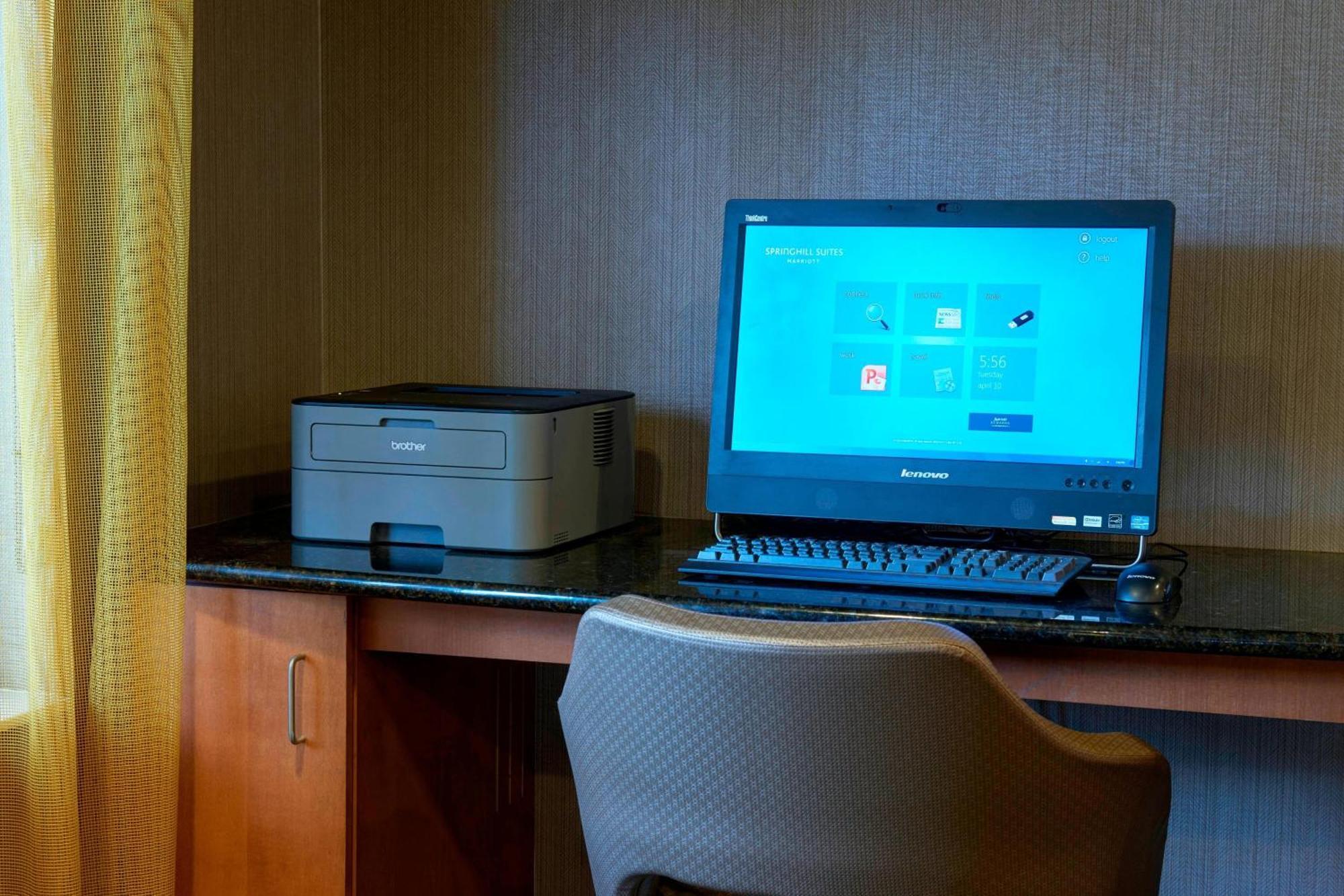 Hotel Springhill By Marriott 3*
