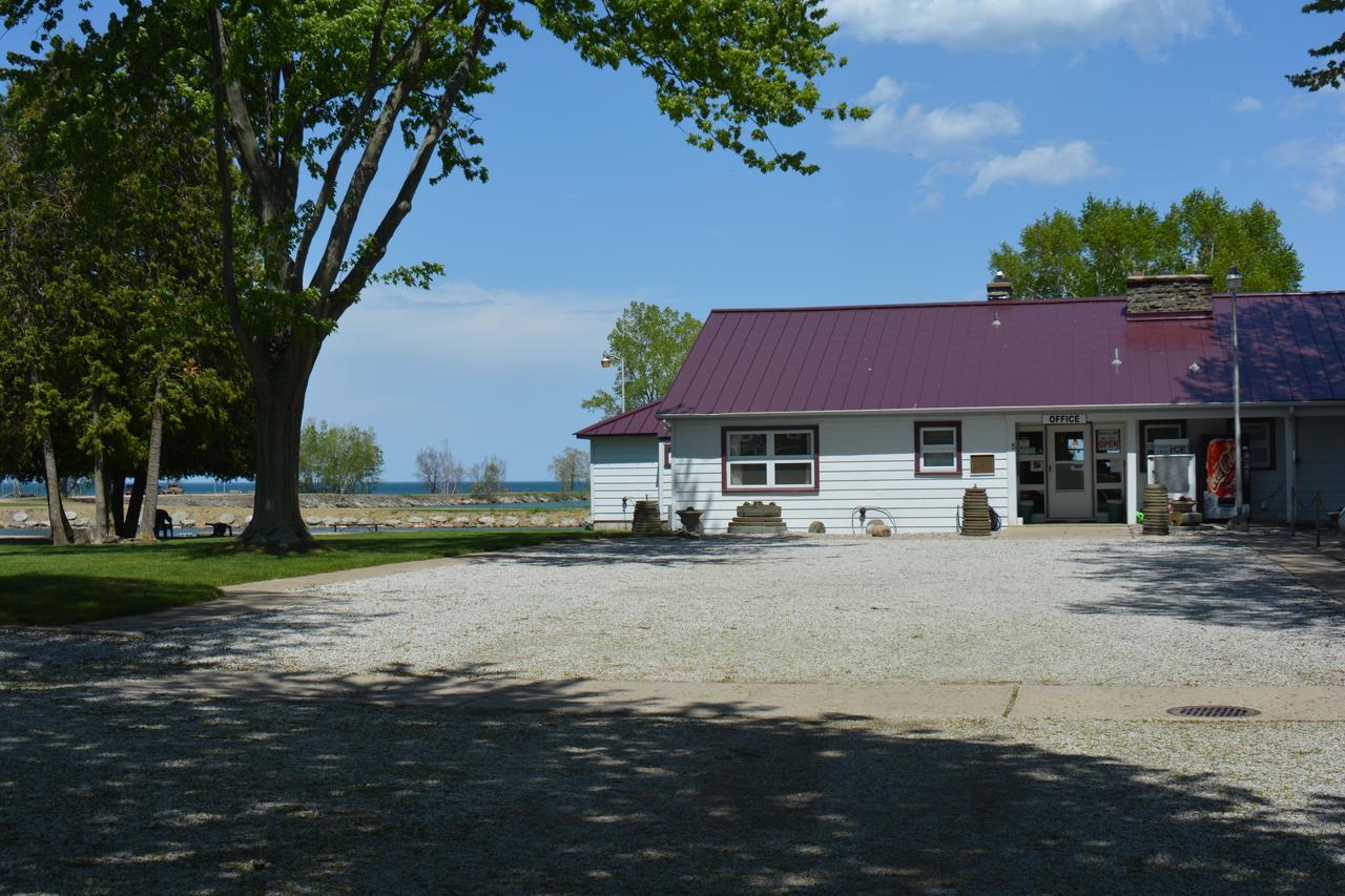 Whalens Grindstone Shores Inc. * Frankenmuth