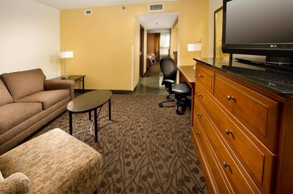 Drury & Hotel 3*