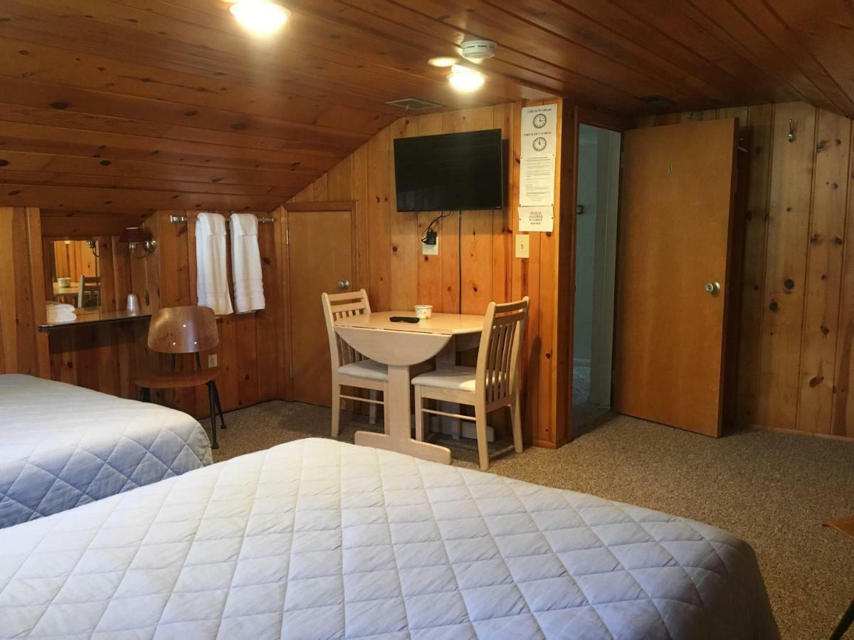 Lodge Whalens Grindstone Shores Inc.